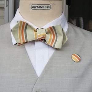 Bowtie & pocket square